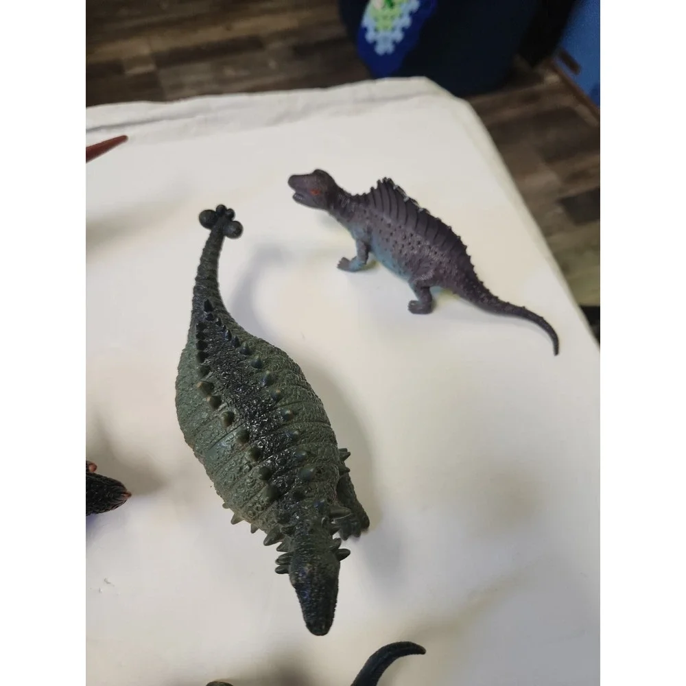 Huge Collection Of Toy Dinosaurs Various Sizes Lot Of 10‎  Pre Owned